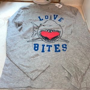 Gap kids size large (10) shark top
